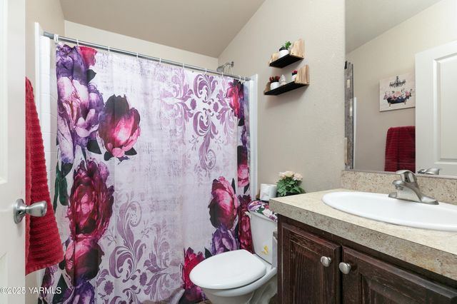 1201 W Washington Ave Unit 15, Yakima, WA 98903