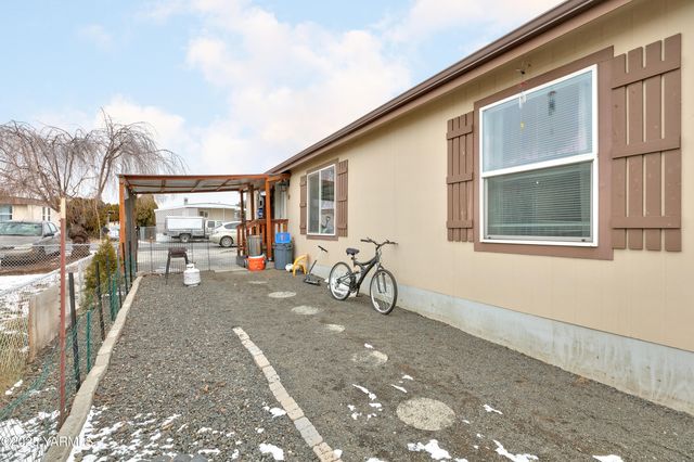 1201 W Washington Ave Unit 15, Yakima, WA 98903