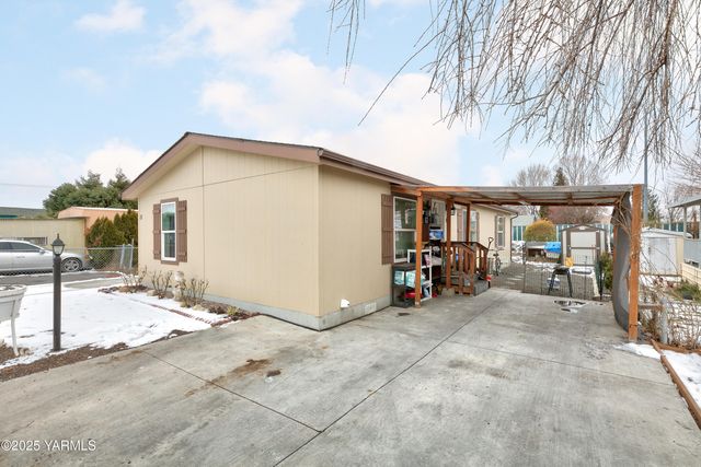 1201 W Washington Ave Unit 15, Yakima, WA 98903
