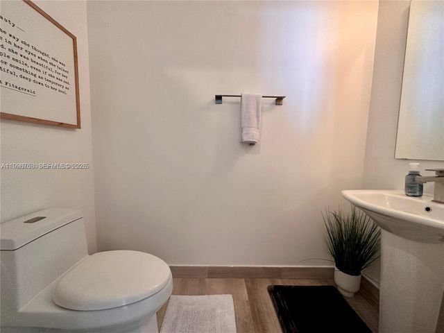 1300 Brickell Bay Drive 3206, Miami, FL 33131
