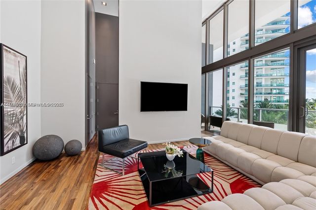 1300 Brickell Bay Drive 3206, Miami, FL 33131