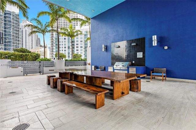 1300 Brickell Bay Drive 3206, Miami, FL 33131