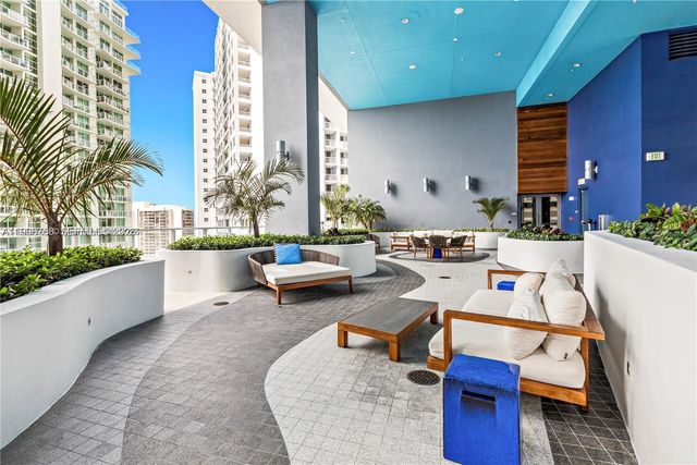 1300 Brickell Bay Drive 3206, Miami, FL 33131
