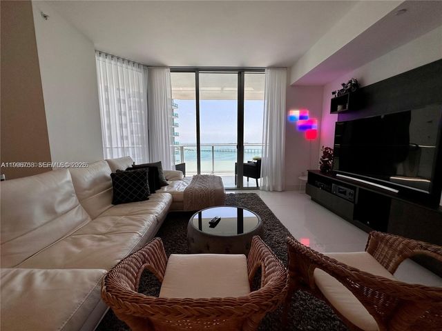 1300 Brickell Bay Drive 3206, Miami, FL 33131