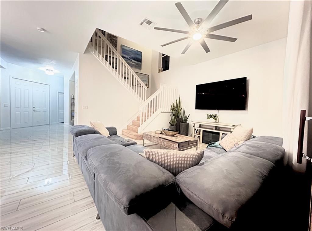 Image 22 of property listing at 2675 Blue Cypress Lake CT, Cape Coral, FL 33909