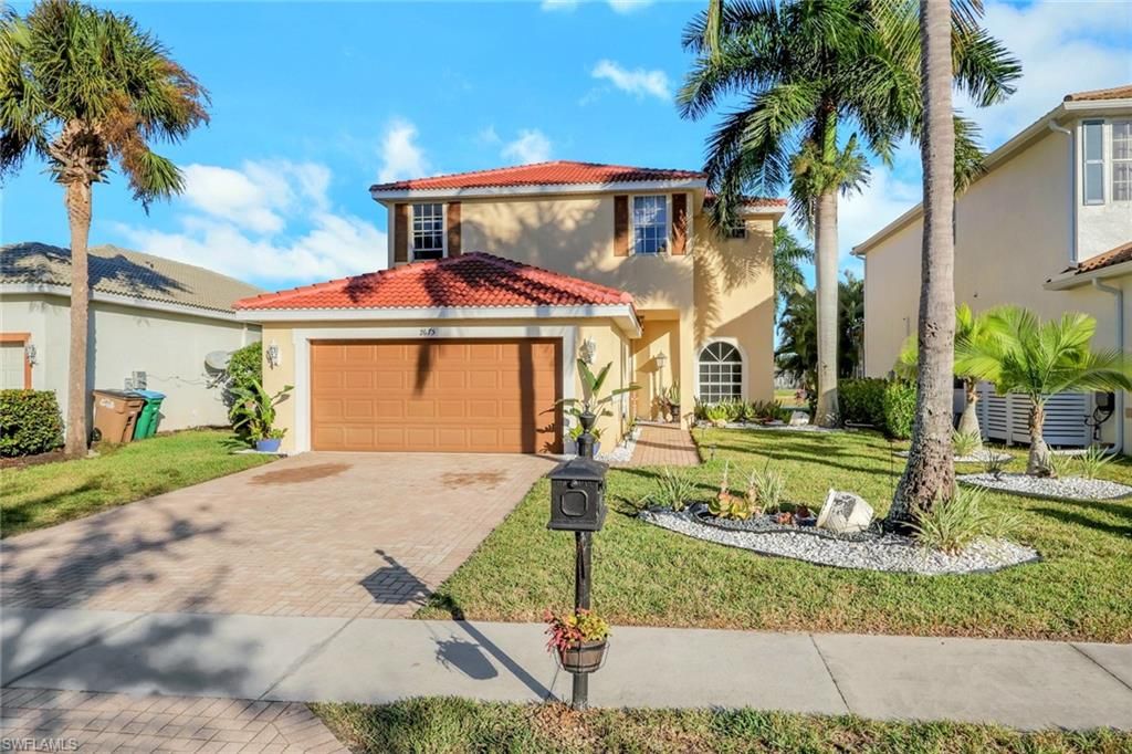 Image 32 of property listing at 2675 Blue Cypress Lake CT, Cape Coral, FL 33909