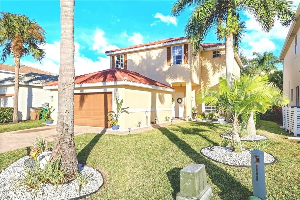 Image 38 of property listing at 2675 Blue Cypress Lake CT, Cape Coral, FL 33909