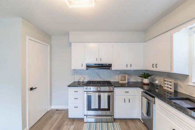 3137 AVENUE H, Council Bluffs, IA 51501