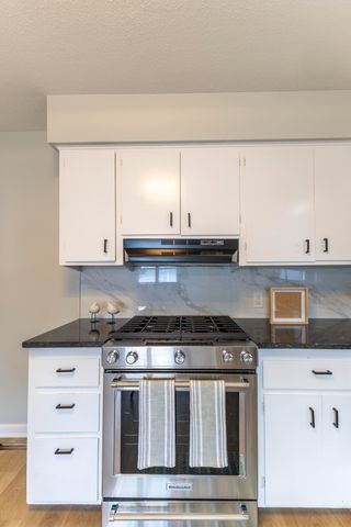 3137 AVENUE H, Council Bluffs, IA 51501