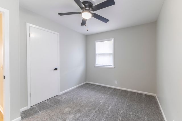 3137 AVENUE H, Council Bluffs, IA 51501