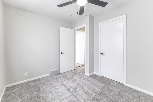 3137 AVENUE H, Council Bluffs, IA 51501