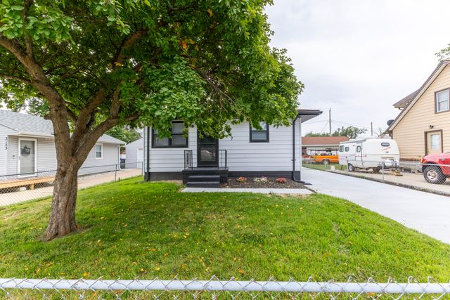 3137 AVENUE H, Council Bluffs, IA 51501