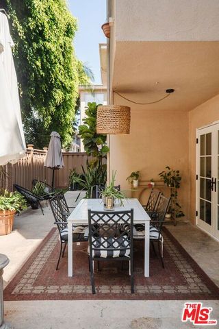 1010 Palm Avenue 106, West Hollywood, CA 90069