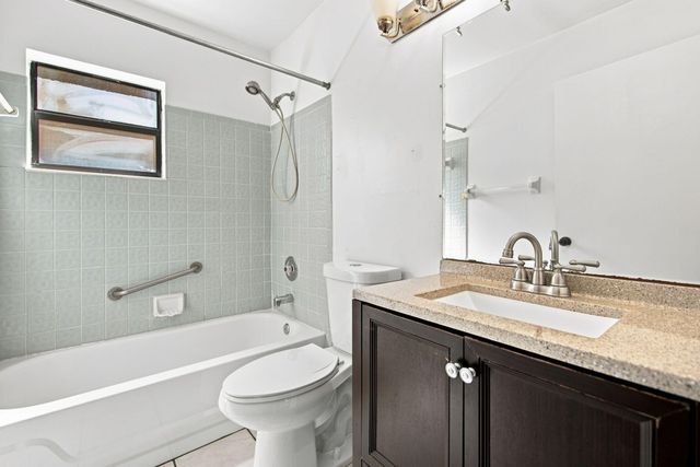 2662 Carambola Circle N, Coconut Creek, FL 33066