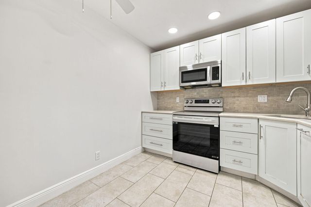 2662 Carambola Circle N, Coconut Creek, FL 33066