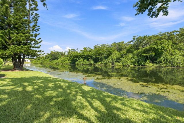 2662 Carambola Circle N, Coconut Creek, FL 33066