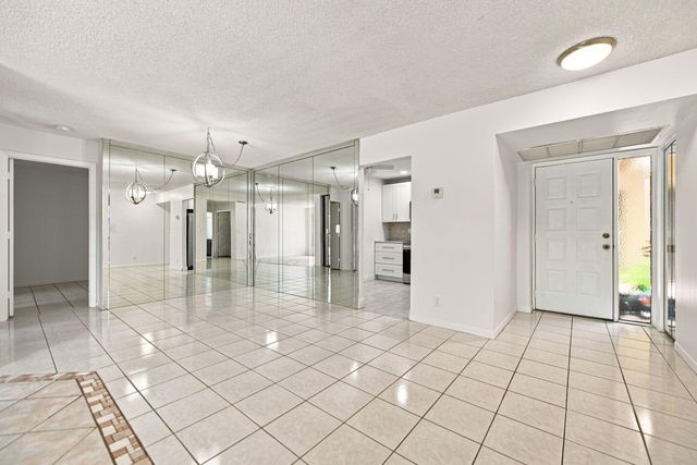 2662 Carambola Circle N, Coconut Creek, FL 33066
