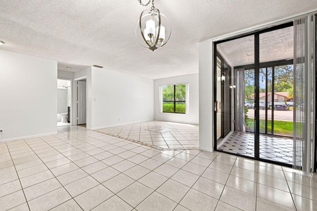 2662 Carambola Circle N, Coconut Creek, FL 33066