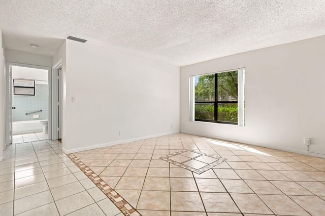 2662 Carambola Circle N, Coconut Creek, FL 33066