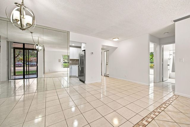 2662 Carambola Circle N, Coconut Creek, FL 33066