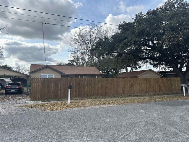 551 N Crocker Street, Sulphur, LA 70663