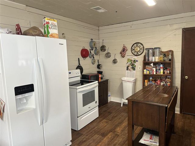 551 N Crocker Street, Sulphur, LA 70663