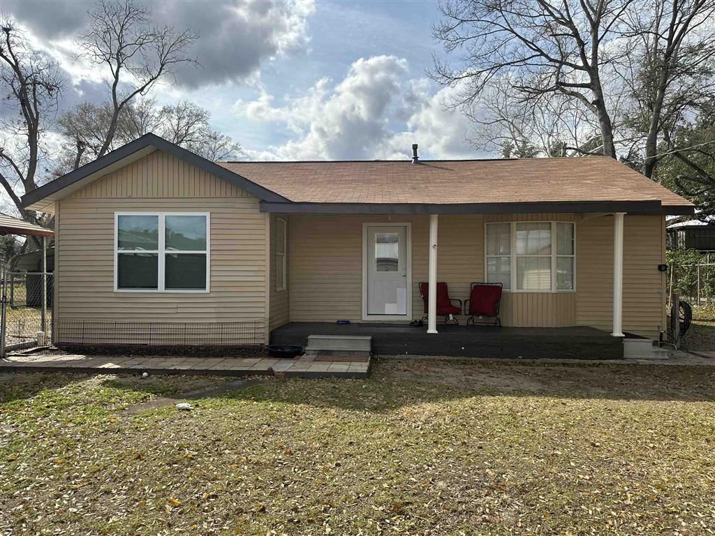 551 N Crocker Street, Sulphur, LA 70663