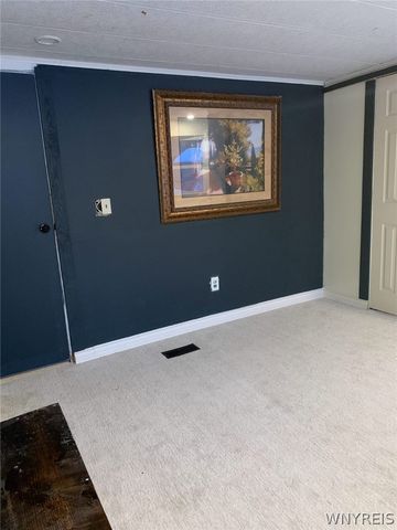 6 Highridge, Hamburg, NY 14075