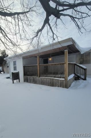 6 Highridge, Hamburg, NY 14075