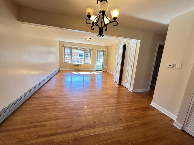 4342 N Kedvale Avenue 2A, Chicago, IL 60641