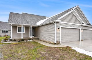 497 Mckinley Court, Three Rivers, MI 49093