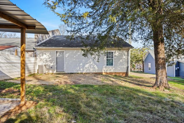 209 W Long Street, Dalton, GA 30720