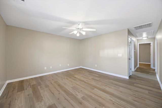 209 W Long Street, Dalton, GA 30720