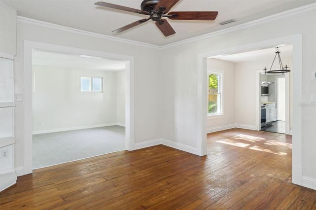 2114 NW 7TH TERRACE, Gainesville, FL 32609