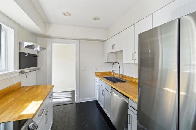 2114 NW 7TH TERRACE, Gainesville, FL 32609