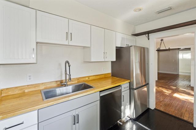 2114 NW 7TH TERRACE, Gainesville, FL 32609