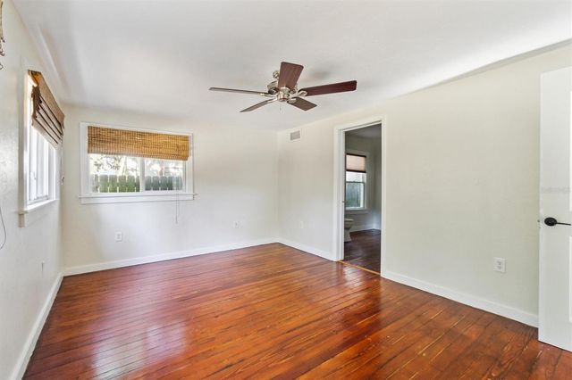 2114 NW 7TH TERRACE, Gainesville, FL 32609