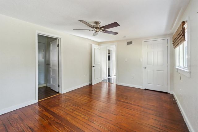 2114 NW 7TH TERRACE, Gainesville, FL 32609