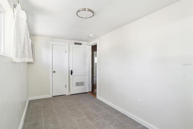 2114 NW 7TH TERRACE, Gainesville, FL 32609