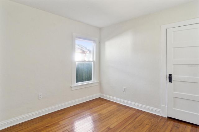 2114 NW 7TH TERRACE, Gainesville, FL 32609