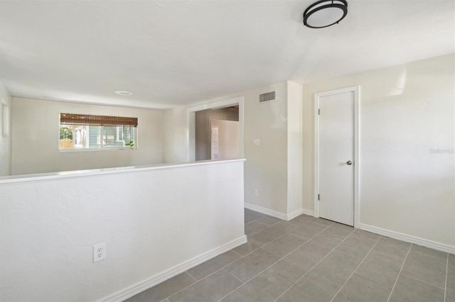 2114 NW 7TH TERRACE, Gainesville, FL 32609