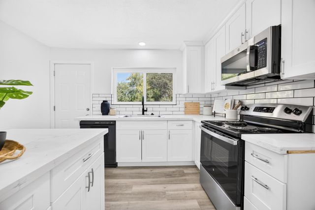 5024 Kenneth Ave, Fair Oaks, CA 95628