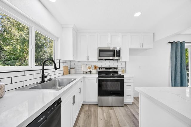 5024 Kenneth Ave, Fair Oaks, CA 95628