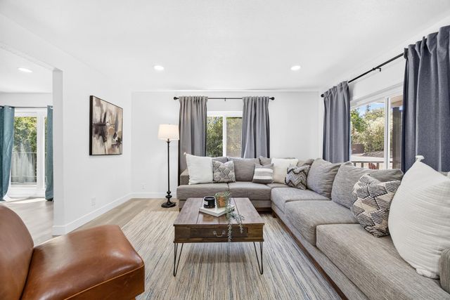 5024 Kenneth Ave, Fair Oaks, CA 95628