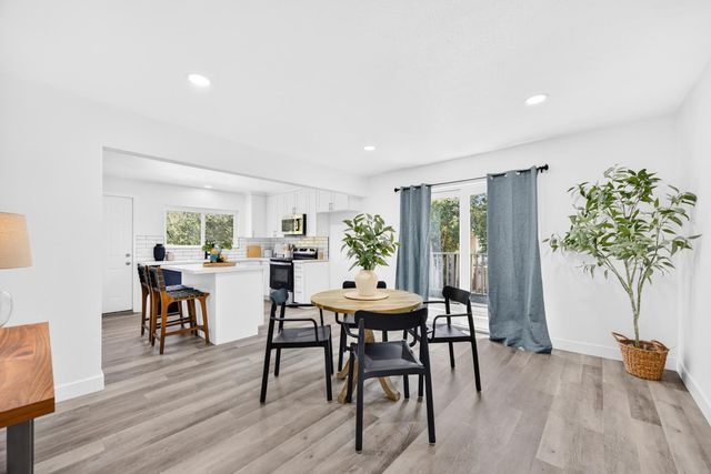 5024 Kenneth Ave, Fair Oaks, CA 95628
