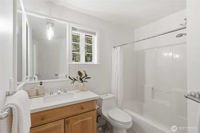 5107 218th Avenue NE, Redmond, WA 98053