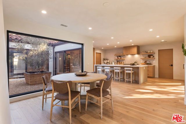 2419 Westridge Road, Los Angeles, CA 90049