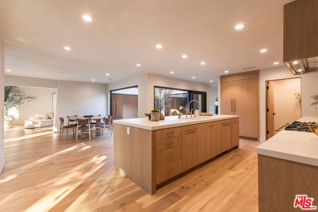 2419 Westridge Road, Los Angeles, CA 90049