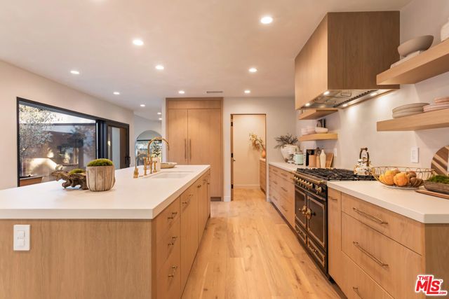 2419 Westridge Road, Los Angeles, CA 90049