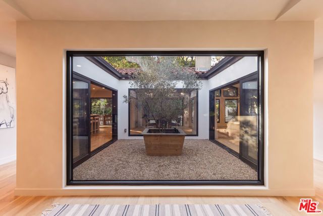 2419 Westridge Road, Los Angeles, CA 90049